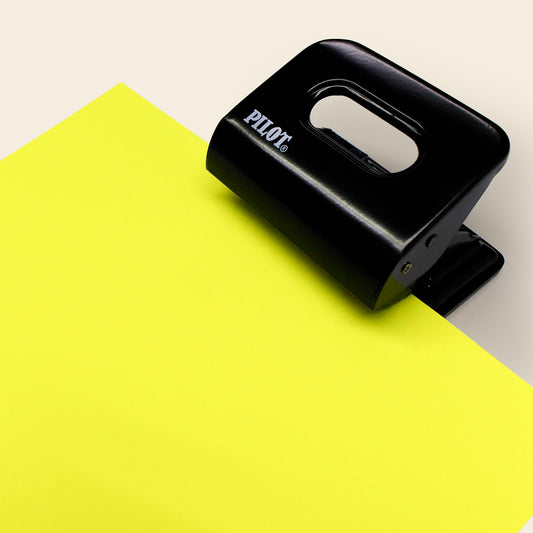 Perforadora Pilot pm 77 de 2 Orificios.