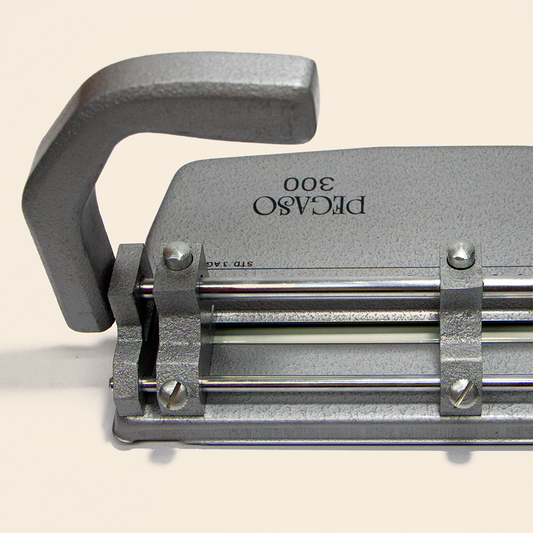 Perforadora 3 Orificios Uso Rudo MOD 300 Pegaso