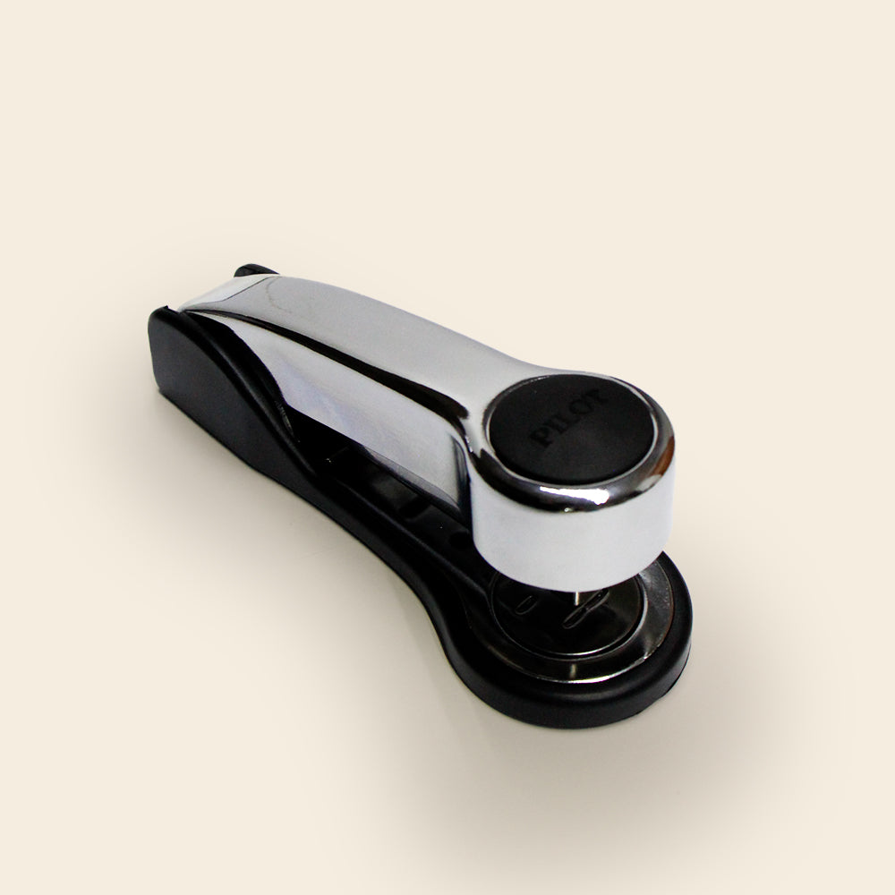 Engrapadora de Golpe Pilot Millenium Mod 2000